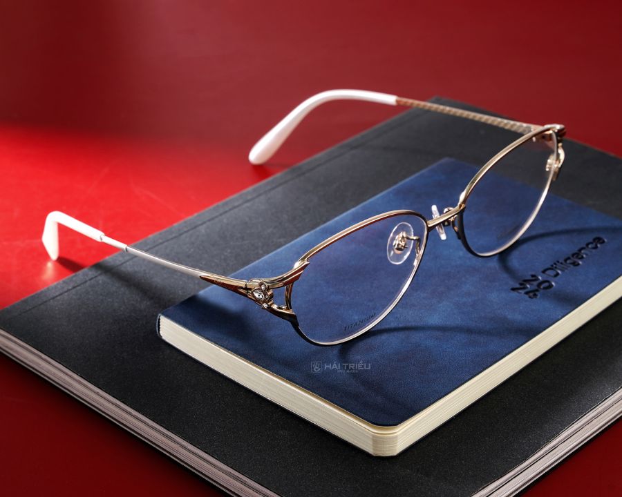 Mắt kính Chopard VCHF93J_0594