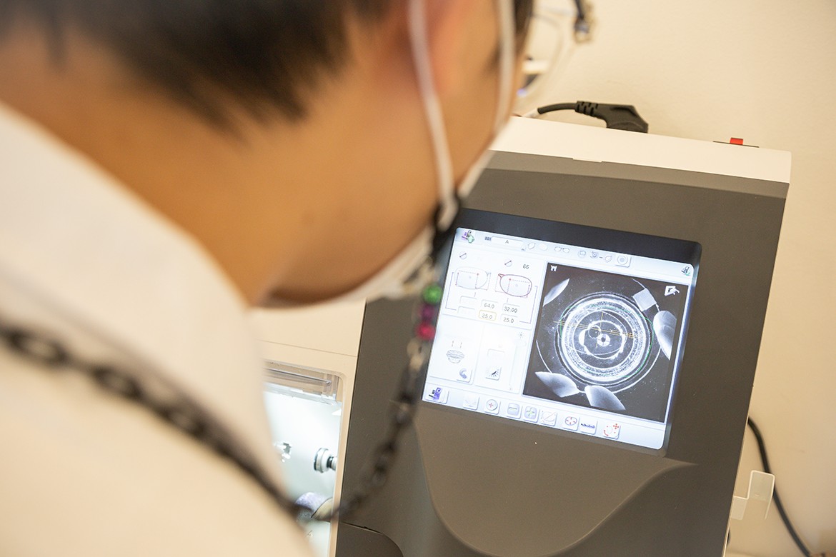 mot ngay lam viec cua nhan vien ky thuat kinh hai trieu 6