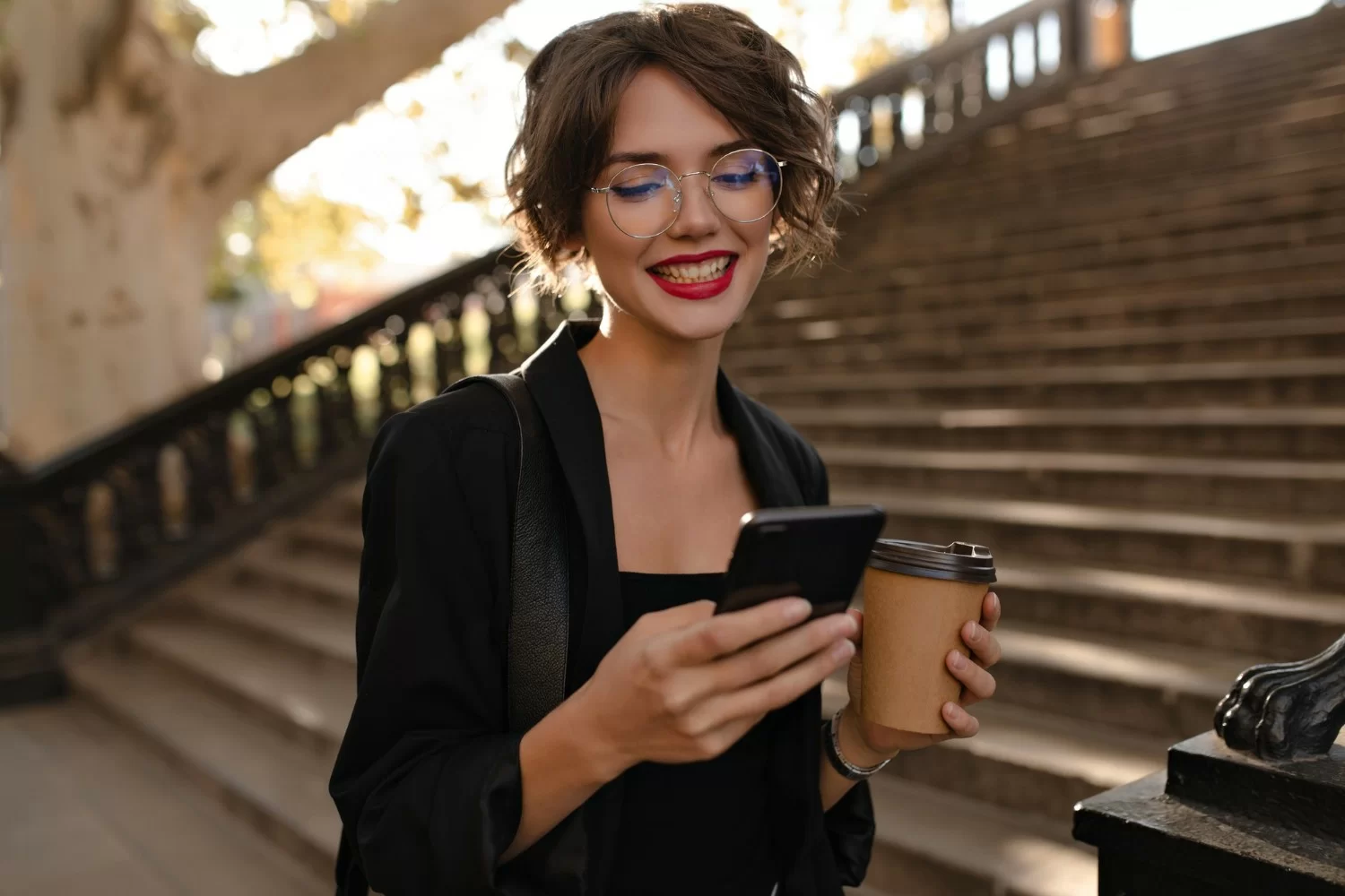 (Đơn tròng) Rodenstock SV Lifestyle - Tròng kính đổi màu Xám khói - Dành cho dân văn phòng (4) Tròng kính chống ánh sáng xanh đổi màu Rodenstock SV Lifestyle - Ảnh 2