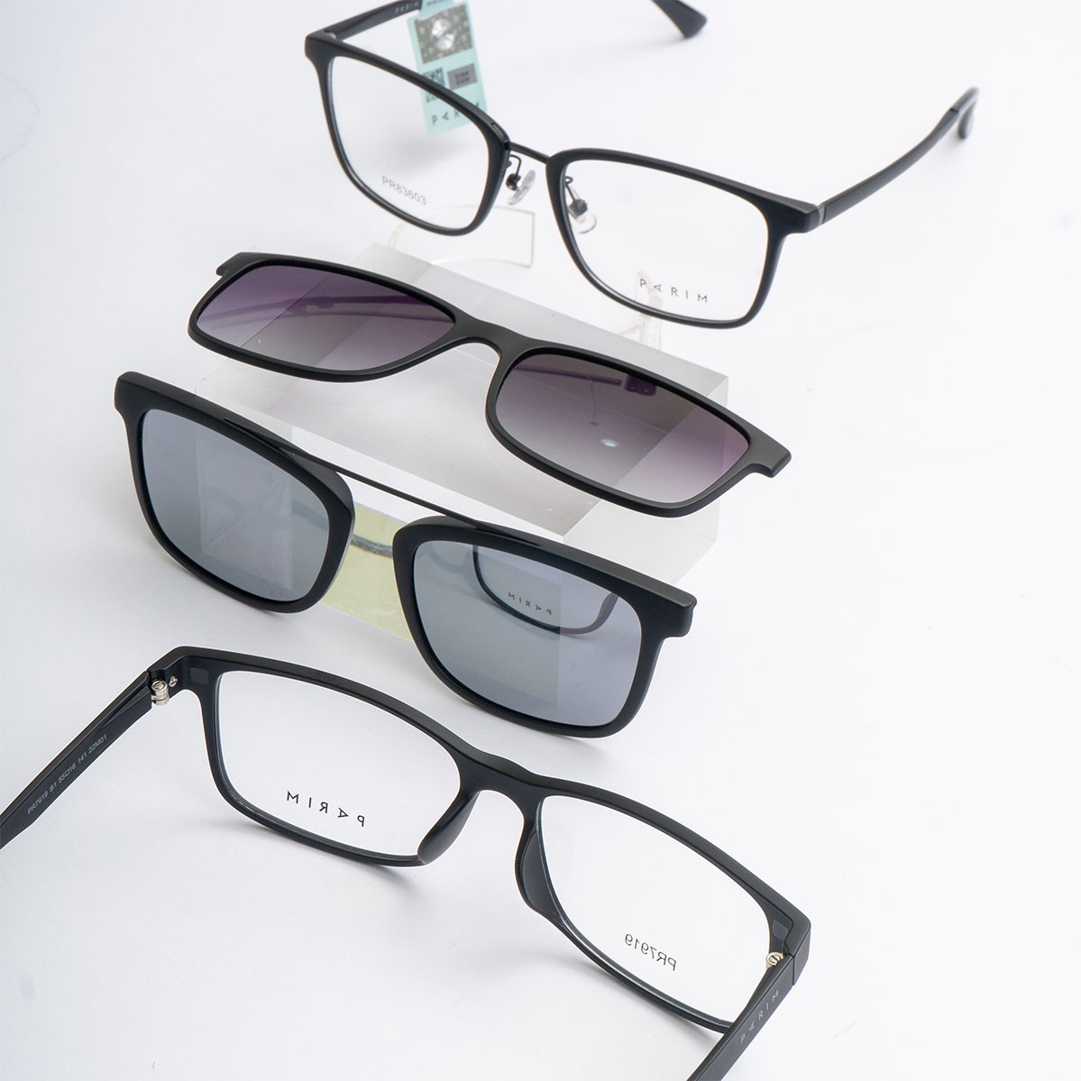 Parim Unisex - Gọng kính Nhựa - Tròng tráng gương - Lọc tia UV - Clip-on - Mã PR83603_B1 (11) PaRim PR83604 B1 PR83605 B1 PR7919 B1 Parim PR83603 B1 1