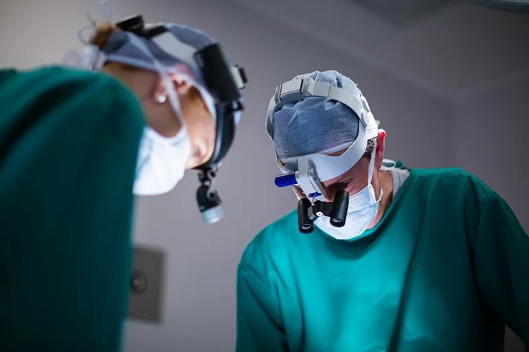 Loạn thị có tăng độ không? 5 cách giảm độ loạn hiệu quả (19) Loạn thị có tăng độ không? 5 cách giảm độ loạn hiệu quả - Ảnh 7