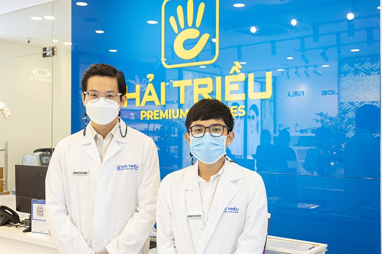 Sự hài lòng của khách hàng là mục tiêu quan trọng tại Kính Hải Triều - Ảnh 16