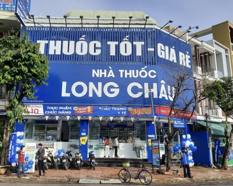 TOP 15 loại thuốc nhỏ mắt cận tốt và hiệu quả nhất hiện nay (17) Nhà thuốc Long Châu uy tín với các sản phẩm dược chất lượng