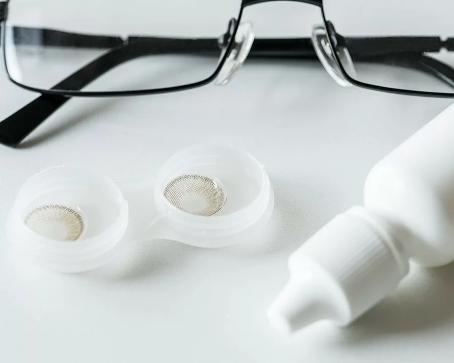 Cách sử dụng lens (kính áp tròng) cho người mới, không bị cộm (10) Cách sử dụng lens (kính áp tròng) cho người mới, không bị cộm - Ảnh 9