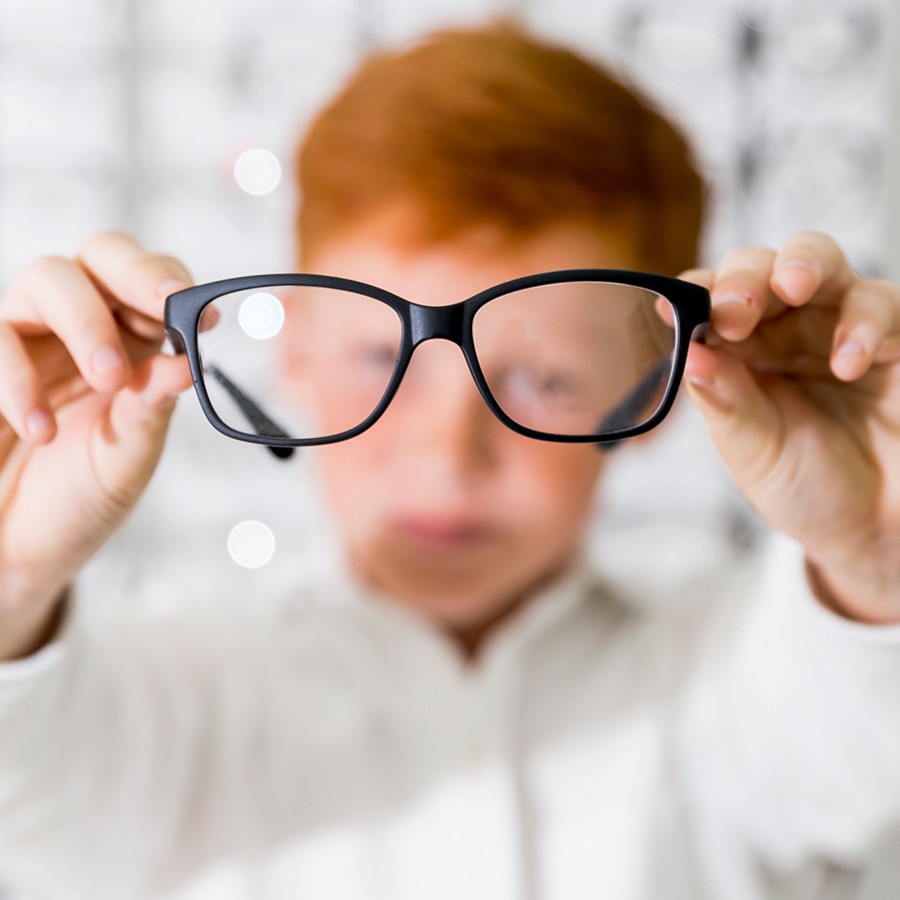 Thay gọng kính giữ tròng được không? Cách dùng lại tròng cũ (4) Thay gọng kính giữ tròng được không? Cách dùng lại tròng cũ - Ảnh 3