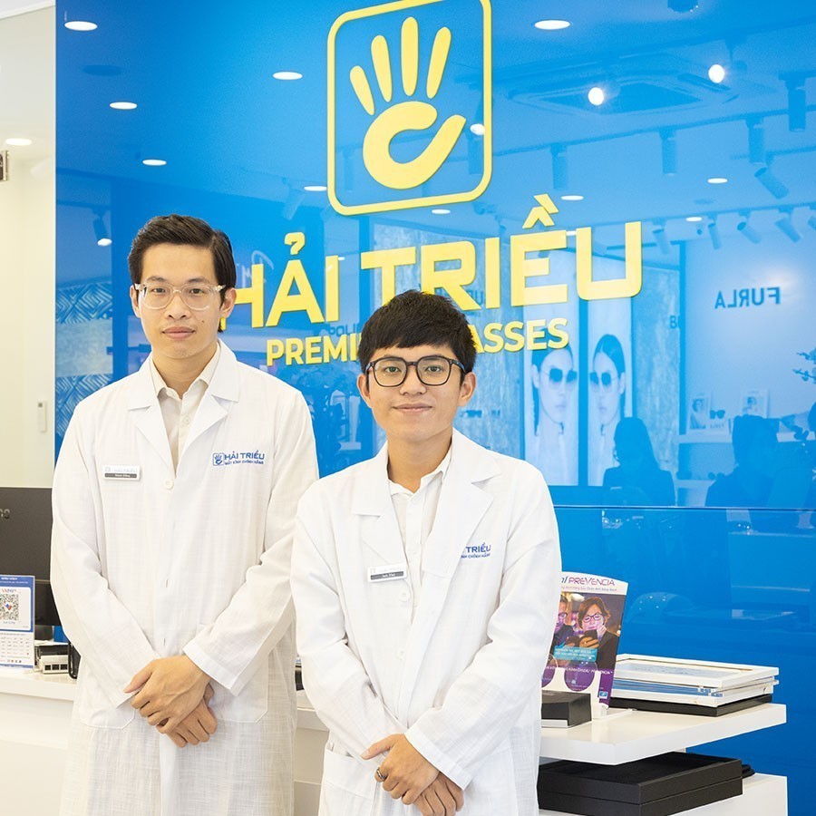 Cận 6 độ nhìn được bao xa, nặng hay nhẹ, mổ mắt được không? (81) Cận 6 độ nhìn được bao xa, nặng hay nhẹ, mổ mắt được không? - Ảnh 14