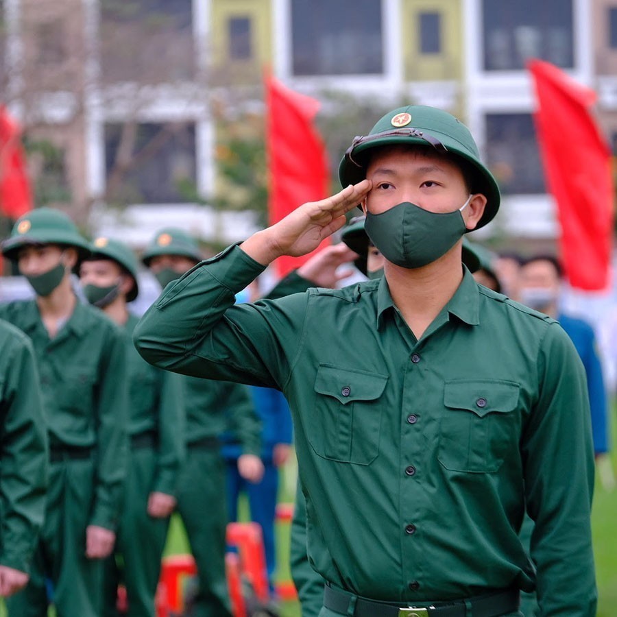 Cận 6 độ nhìn được bao xa, nặng hay nhẹ, mổ mắt được không? (5) Cận 6 độ nhìn được bao xa, nặng hay nhẹ, mổ mắt được không? - Ảnh 4