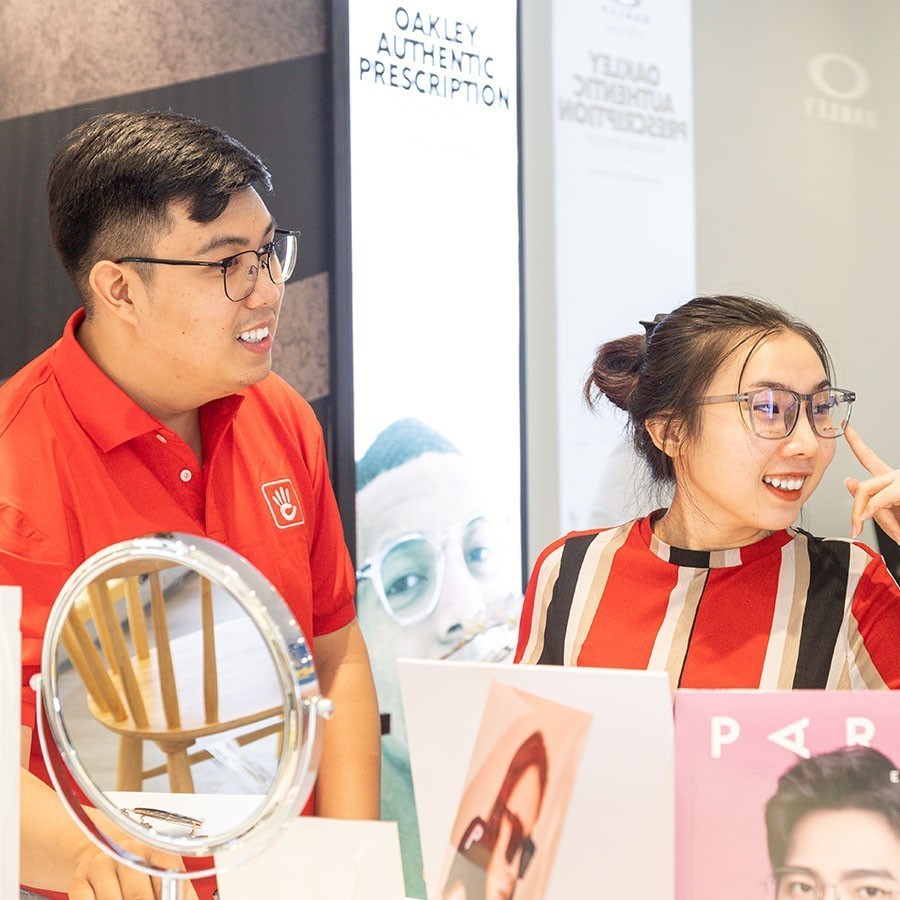 Kính mát cận bao nhiêu tiền, mấy loại, nơi cắt, lưu ý khi chọn (38) Kính mát cận bao nhiêu tiền, mấy loại, nơi cắt, lưu ý khi chọn - Ảnh 12