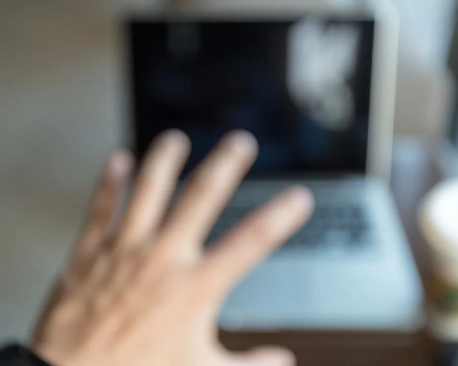 Mắt nhìn gần bị nhòe