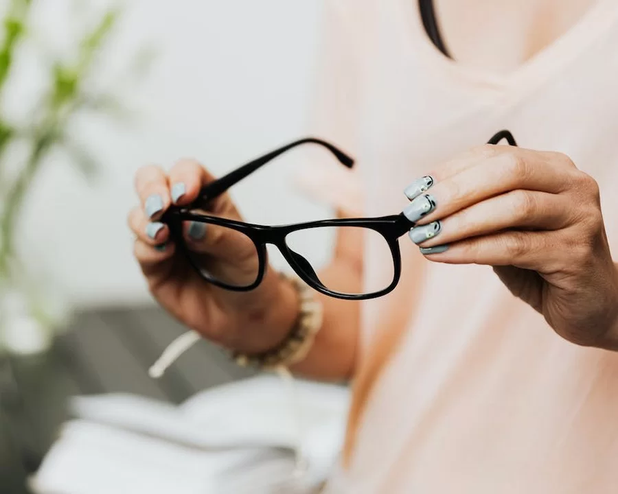Nơi mua gọng kính giá rẻ chính hãng 100%, 5 lưu ý khi mua (6) Nơi mua gọng kính giá rẻ chính hãng 100%, 5 lưu ý khi mua - Ảnh 4