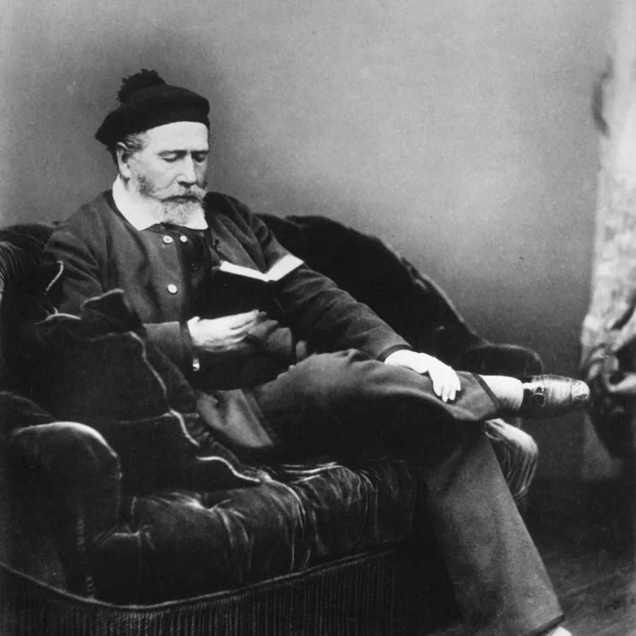 Cartier Signature C Unisex - Gọng kính Nhựa - Kim loại - Mã CT0318O_001 (10) Ông Louis-Francois Cartier - cha đẻ của thương hiệu thời trang nổi tiếng này