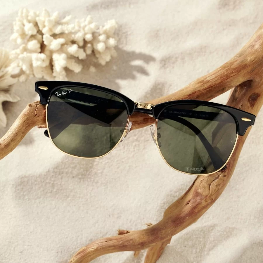 RayBan Clubmaster Unisex - Gọng kính Nhựa - Tròng kính Polarized - Mã 0RB3016F_901/58_55 (6) Công nghệ Polarized giúp người dùng hạn chế ánh sáng chói hiệu quả