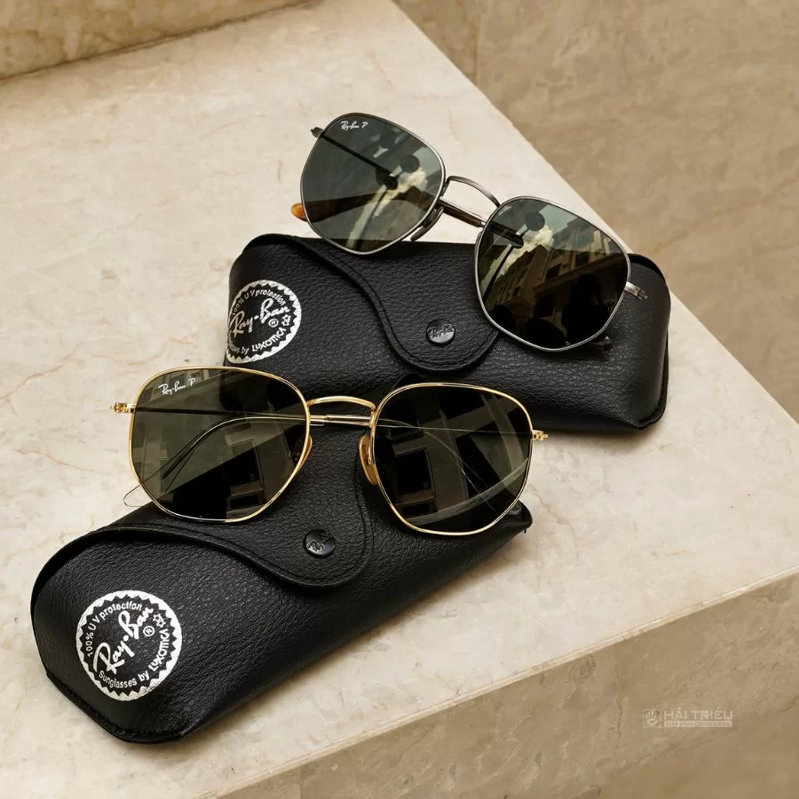 RayBan Clubmaster Unisex - Gọng kính Nhựa - Tròng kính Polarized - Mã 0RB3016F_901/58_55 (10) Xuất hiện nhiều bộ sưu tập mới, mang lại đa dạng sự lựa chọn cho khách hàng