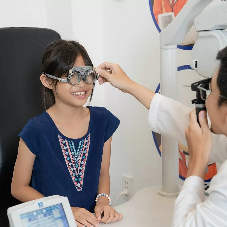 Đo mắt và kiểm tra thị lực tại Kính Hải Triều - Ảnh 1
