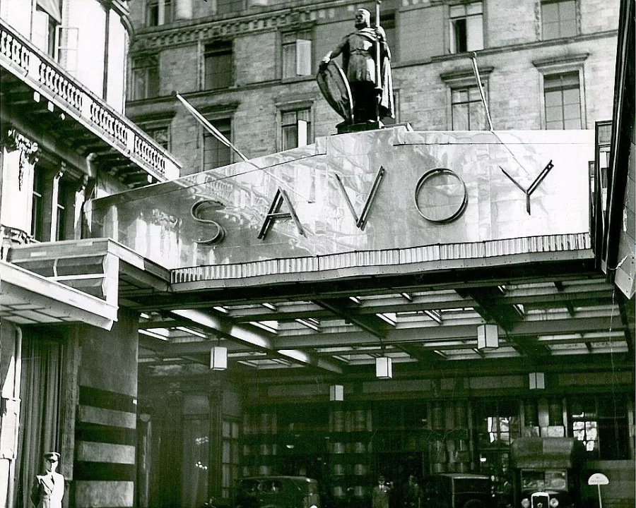 Savoy khách sạn bậc nhất London năm 1921