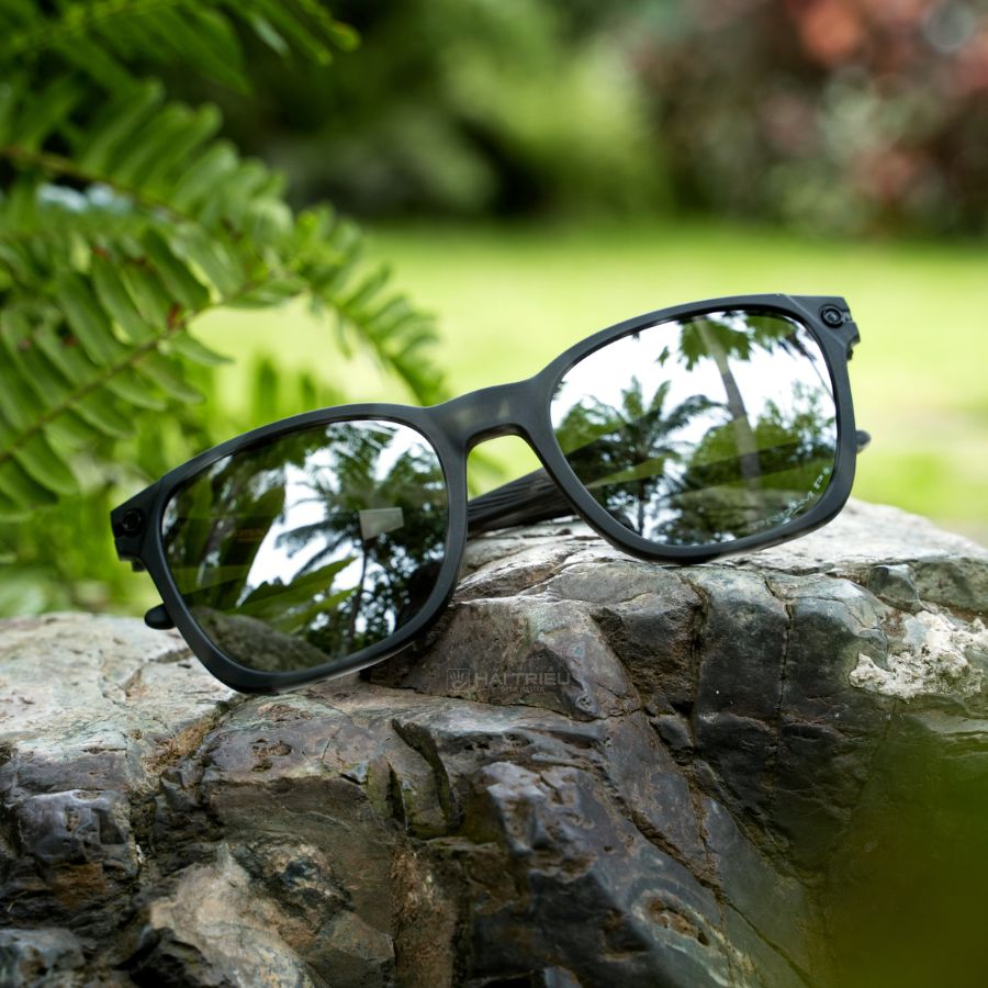 Nhựa O Matter độc quyền của Oakley