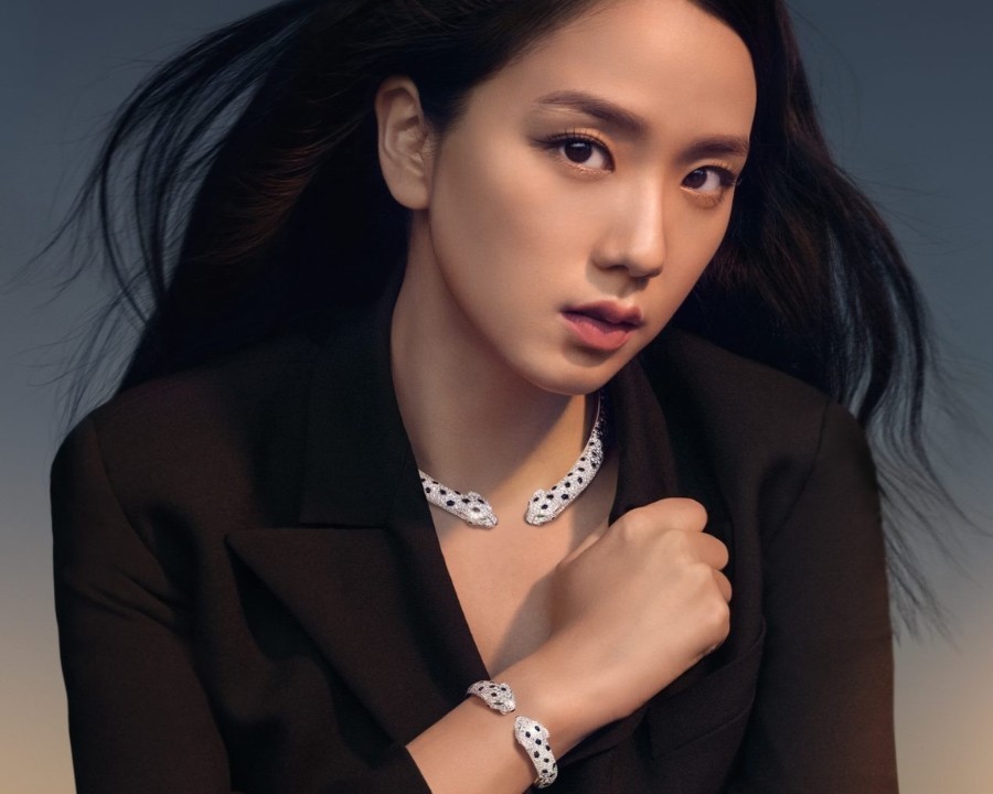 Jisoo trong trang sức Cartier