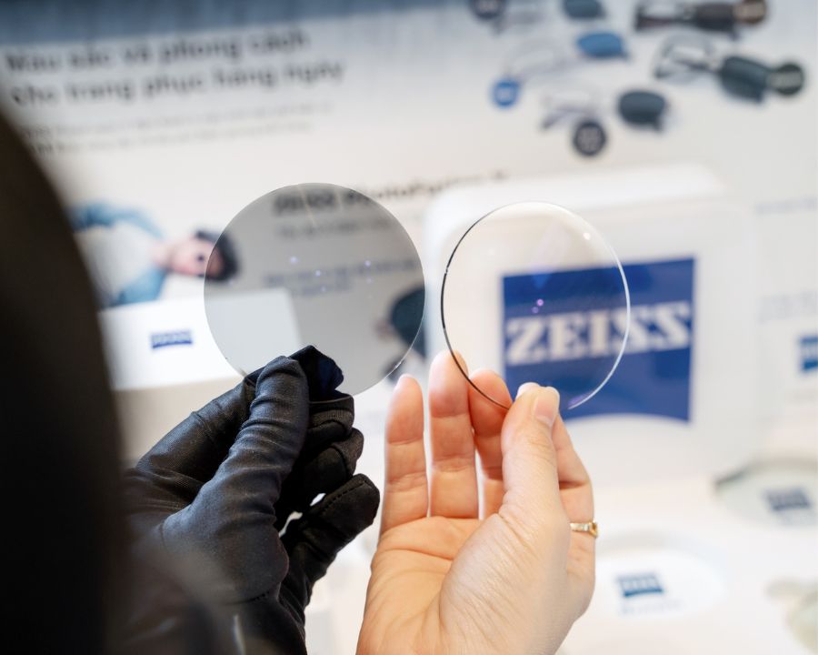 Tròng kính đặt đánh là gì và chúng có phù hợp với bạn không?