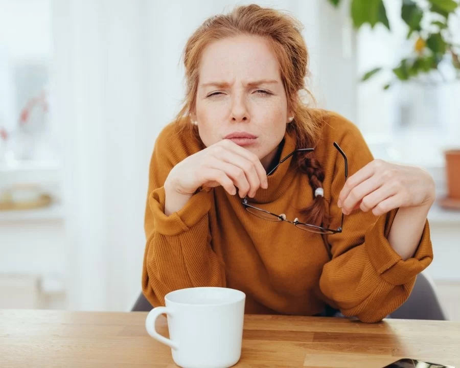 Cận thị nặng khiến đôi mắt khó nhìn các vật ở trung và xa