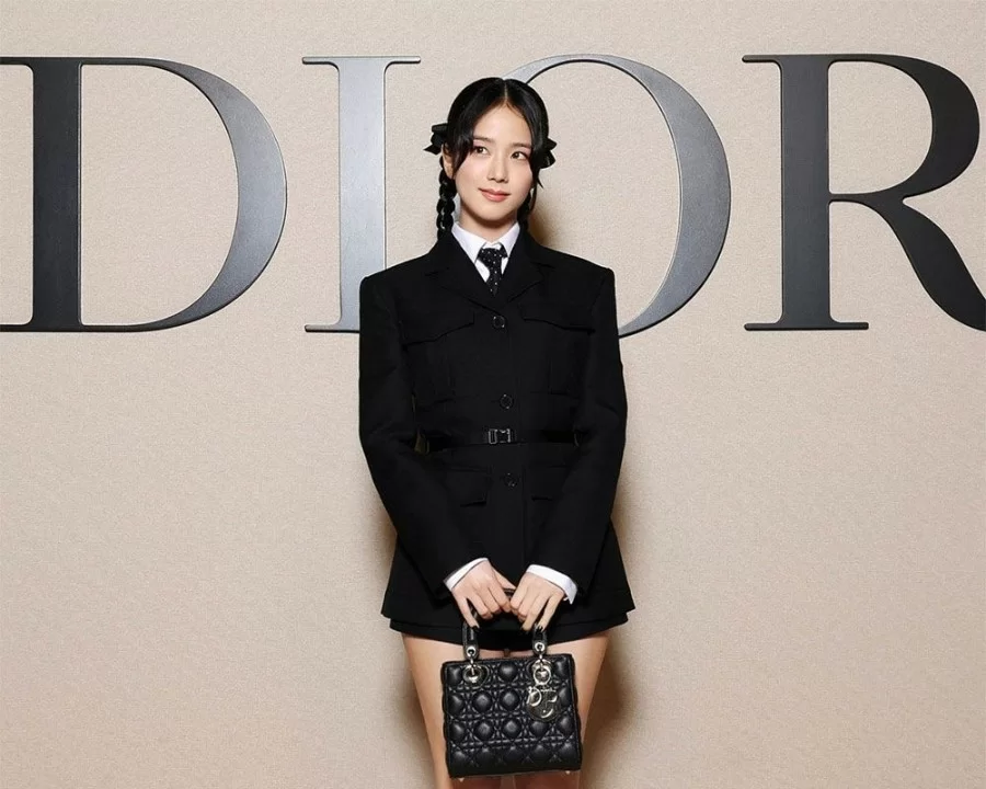 Jisoo trong sự kiện Dior