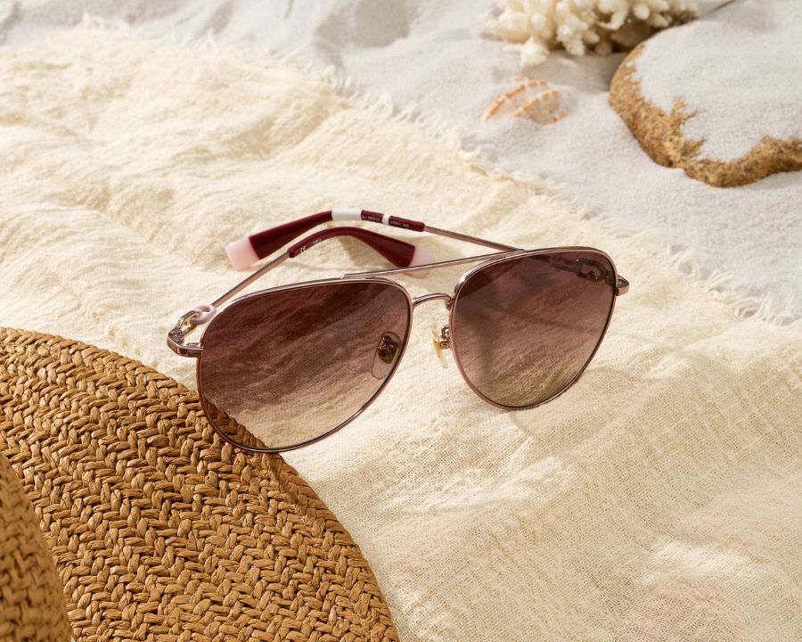 Furla Nữ - Gọng kính Titanium- Chống tia UV, chống va đập - Mã SFU428J_0SBN (7) Đắm chìm trong vẻ đẹp Gradient Tím của Furla SFU428J_0SBN