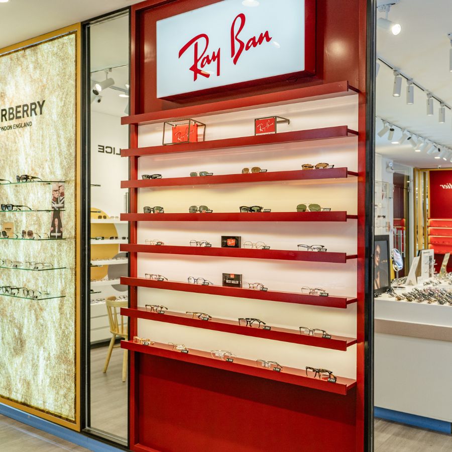 Nơi trưng bày mắt kính RayBan chính hãng tại Kính Hải Triều