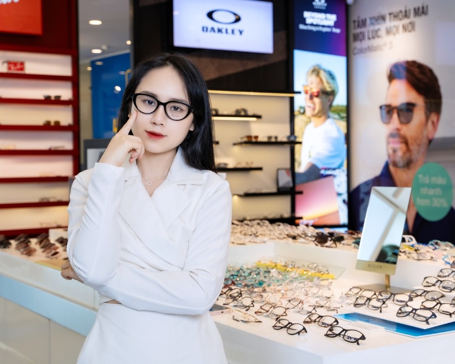 Người bị cận nhẹ có nên đeo kính không? Lưu ý từ chuyên gia (10) Người cận thị nhẹ vẫn nên đeo kính khi cần thiết