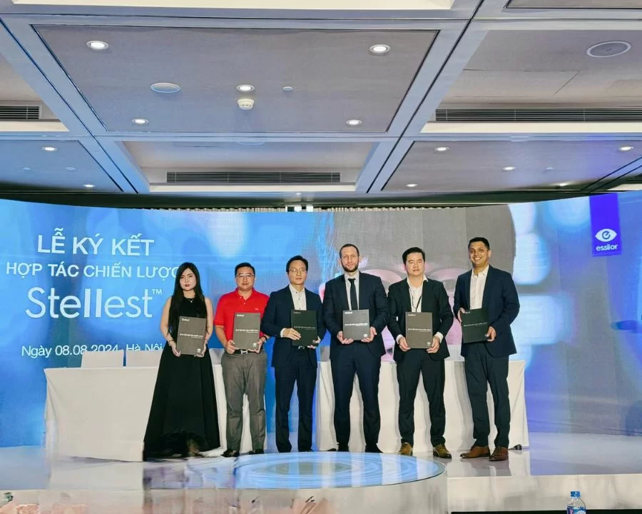 CEO Kính Hải Triều tham dự lễ ra mắt Essilor Stellest tại Hà Nội