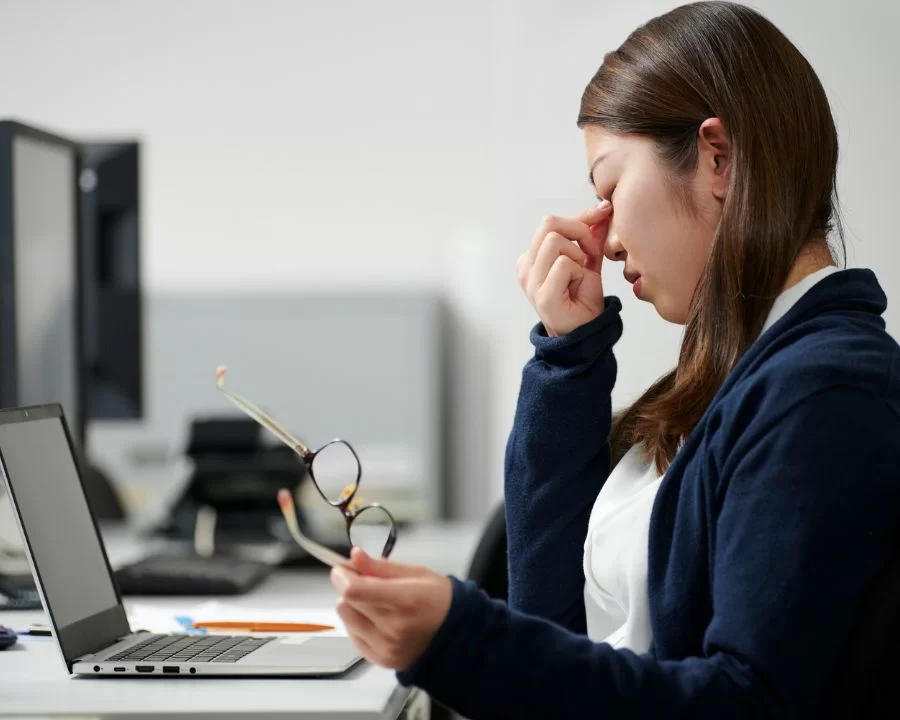 TOP 20 cách chữa cận thị tại nhà hiệu quả nhất hiện nay (6) Chọn đúng thời điểm tập, tránh tập khi mắt đang quá mệt và phân bổ thời gian tập hợp lý là 3 lưu ý cần nhớ khi thực hiện các bài tập luyện mắt tại nhà