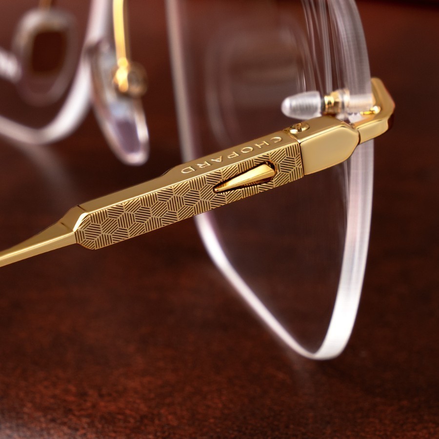 Chopard Nam - Gọng kính Kim loại, Mạ vàng - Mã VCHG58_0400 (5) Họa tiết tổ ong đắt giá của Chopard