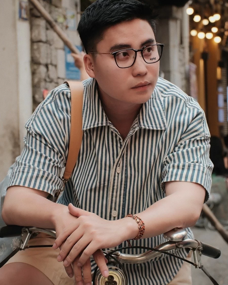 Agog 1015-C2 phù hợp với những người không thích gọng nhựa bản dày - ảnh 6