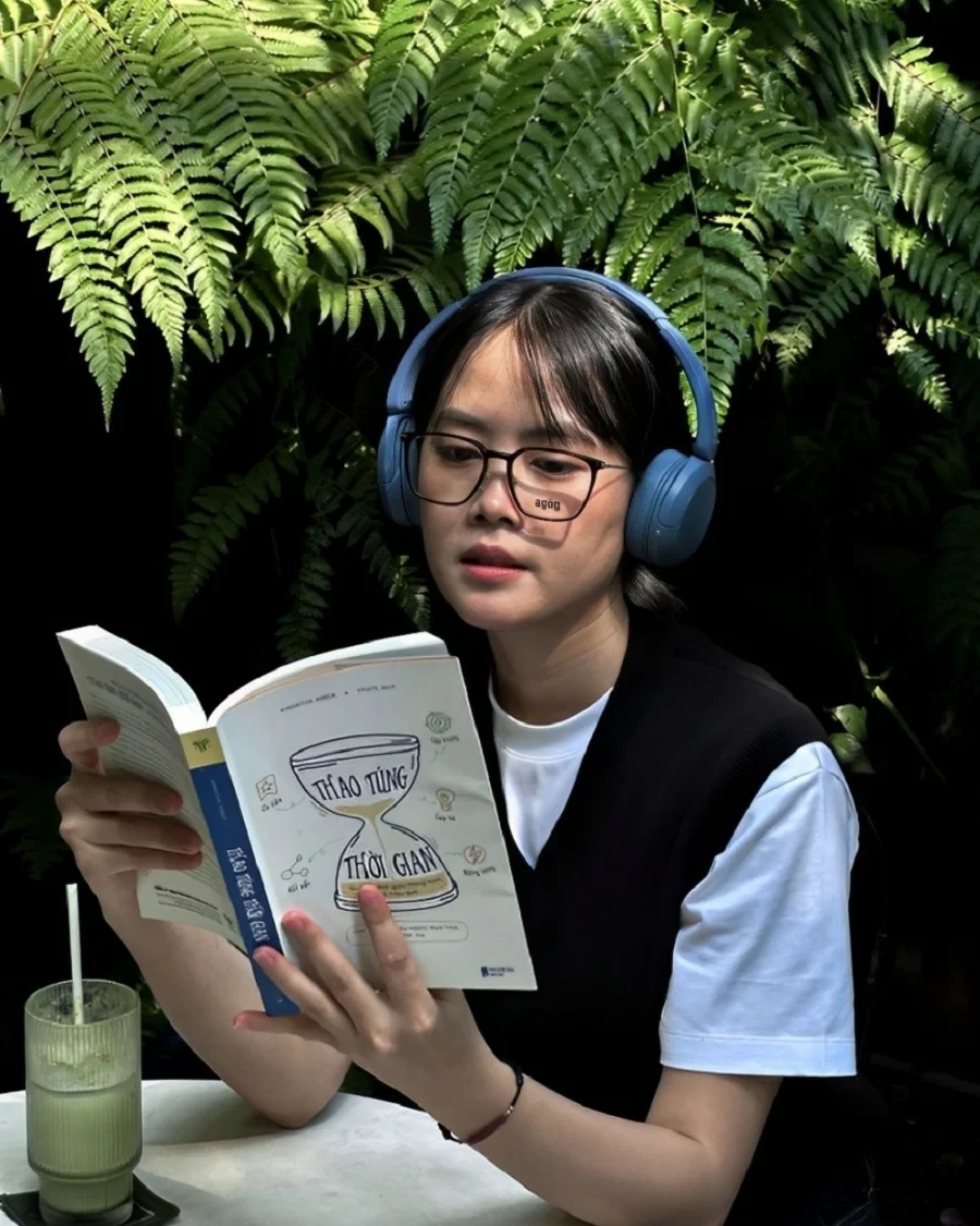 Mắt kính Agog 1015 C2