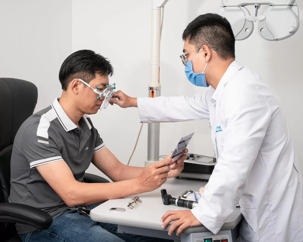 Quy trình đo mắt cá nhân hoá 12 bước chuẩn quốc tế tại Hải Triều