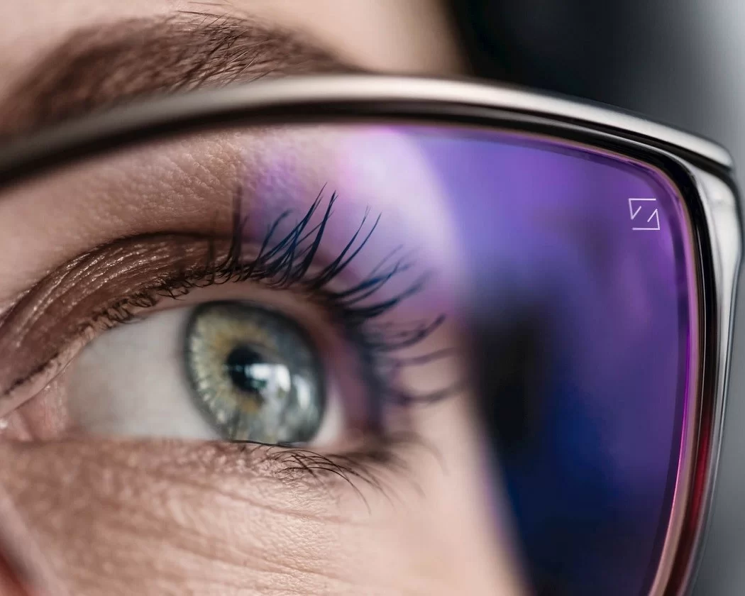 Tròng kính ZEISS nổi tiếng nhờ độ trong suốt cùng hiệu suất quang học vượt trội