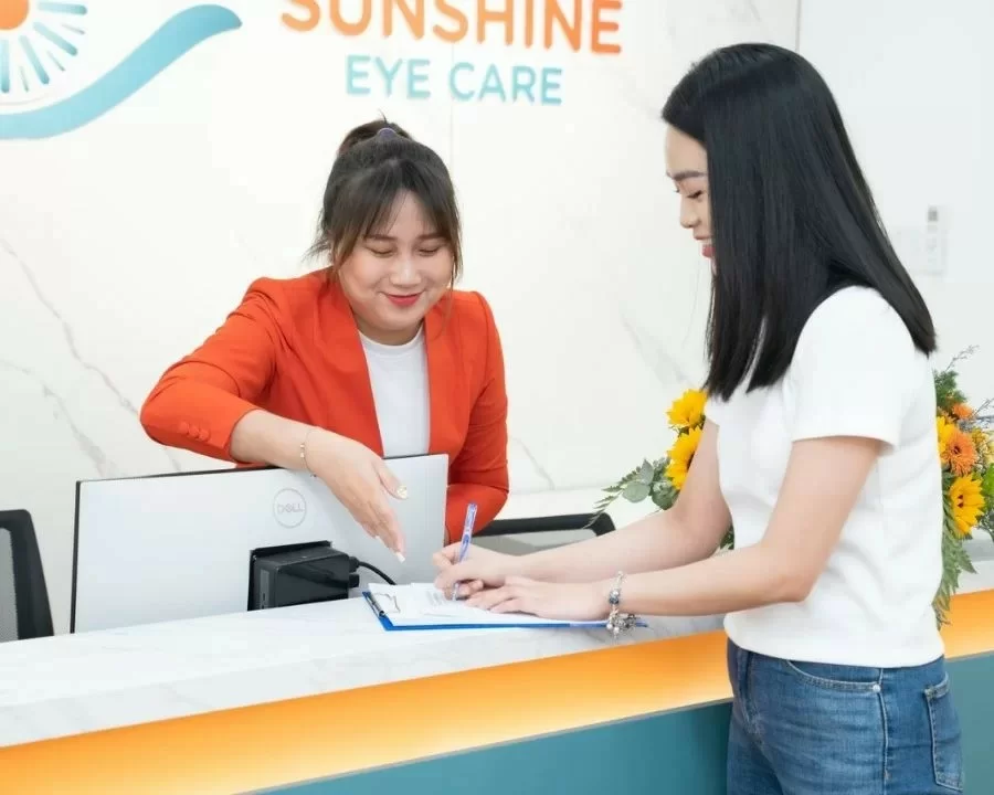 Đo mắt ở đâu tốt nhất 2025? TOP 10 địa chỉ uy tín & Bảng giá chi tiết (6) Phòng khám chuyên khoa mắt Sunshine Eye Care là đứa con thuộc trung tâm mắt quốc tế 3P Hikari.
