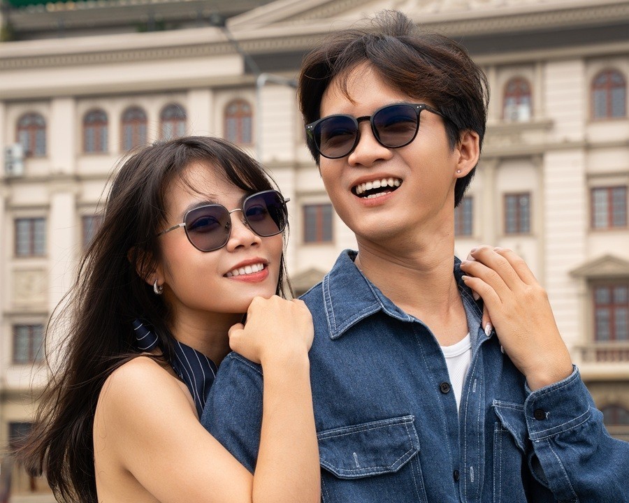 Tròng kính đổi màu có tốt không? Giải đáp cùng chuyên gia (1) Tròng kính đổi màu có tốt không? Giải đáp từ chuyên gia