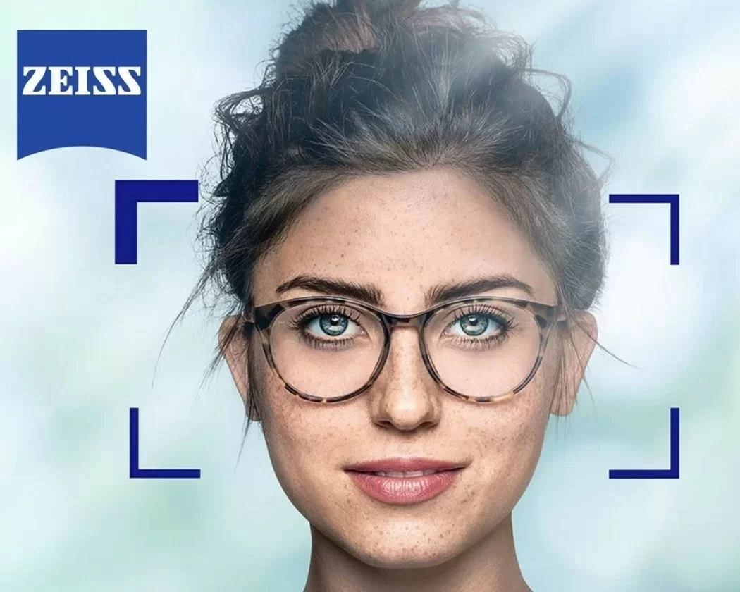 Tròng kính ZEISS chống ánh sáng xanh có độ trong suốt ấn tượng