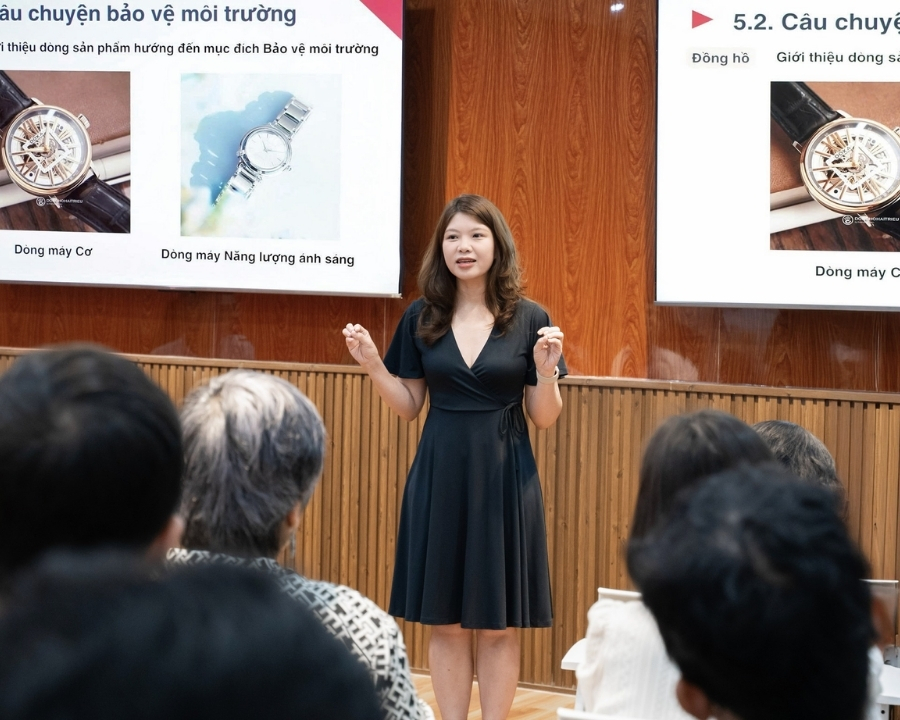 Kính Hải Triều ứng dụng ESG: Phát triển bền vững từ giá trị thật (3) Chị Thảo Nhiên (Giám đốc vận hành đại diện từ Kính Hải Triều) chia sẻ về cách Hải Triều ứng dụng ESG