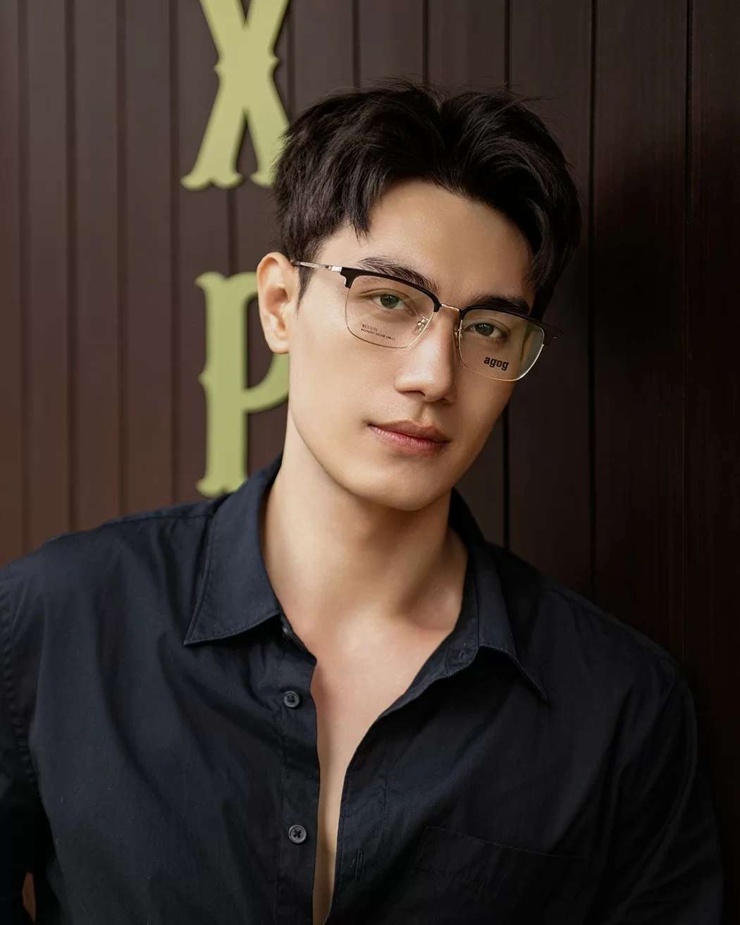 Dáng browline mang đến vẻ thanh lịch và đầy trí thức