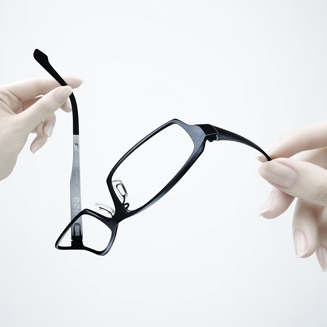 Ultem thuộc tập đoàn SABIC, nổi bật với đặc tính siêu dẻo và siêu nhẹ