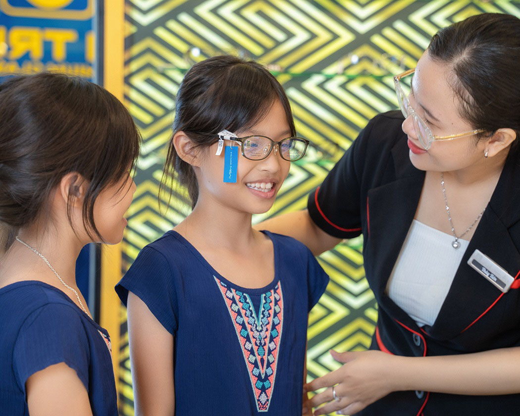 Trải nghiệm mua sắm tại Kính Hải Triều