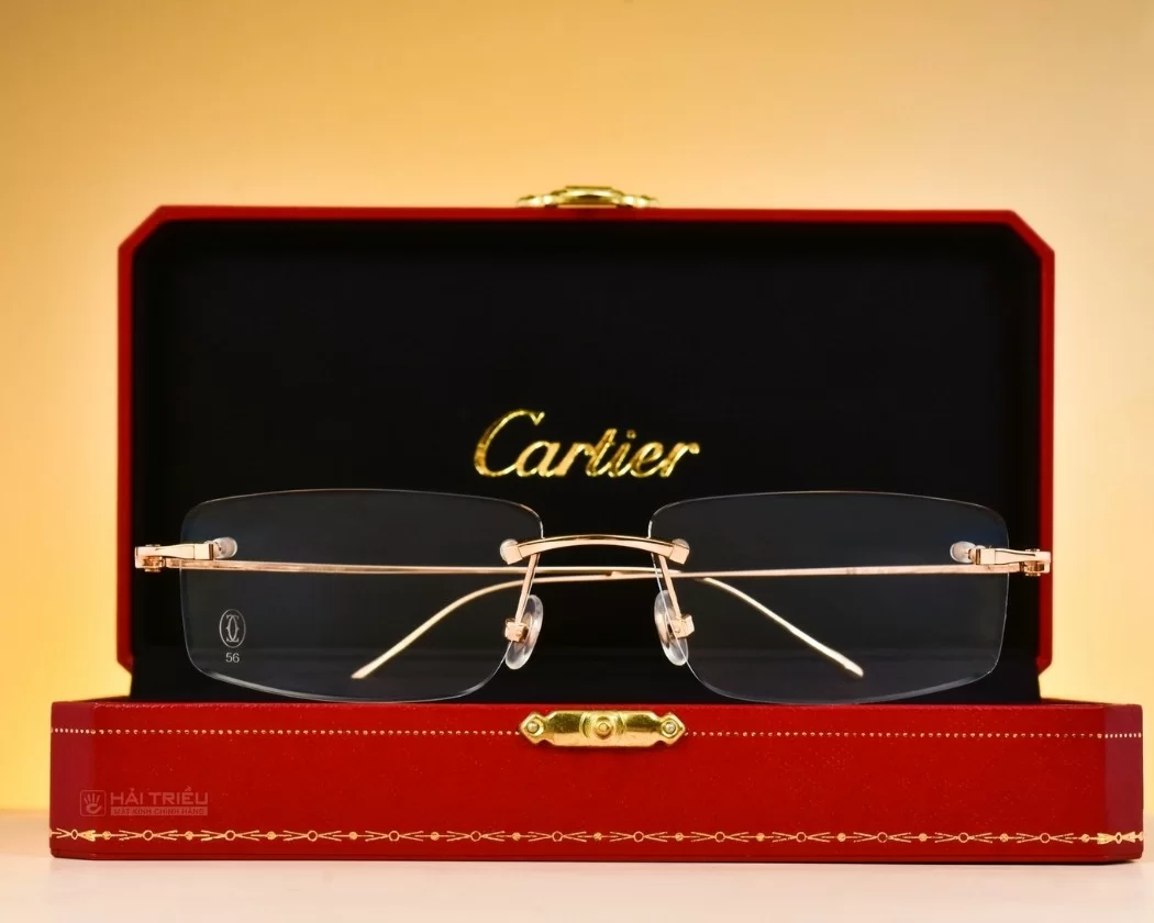Sự khác biệt của Cartier nằm ở chi tiết mà mắt thường khó nhận ra, nhưng đẳng cấp thì không bao giờ nhầm lẫn