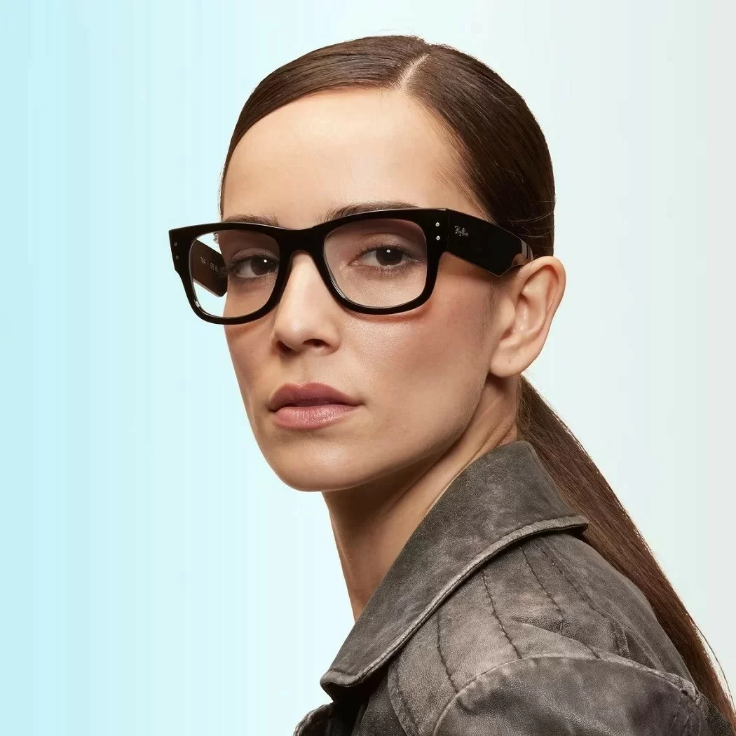 Các thương hiệu đang ngày càng chú trọng sử dụng vật liệu Bio-Acetate trên những mẫu gọng kính nhựa của mình cùng các kiểu dáng oversized