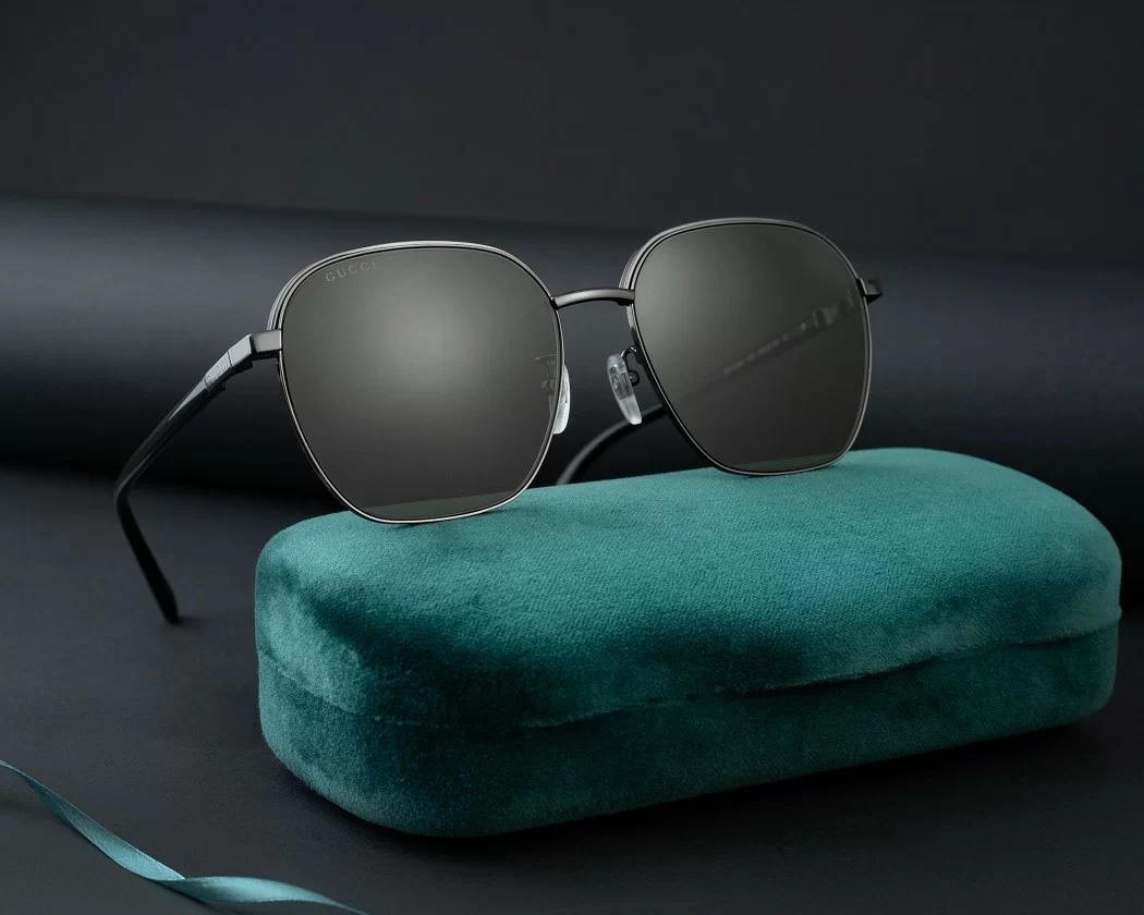 Mỗi chiếc kính Gucci đại diện cho sự xa hoa và quyền quý