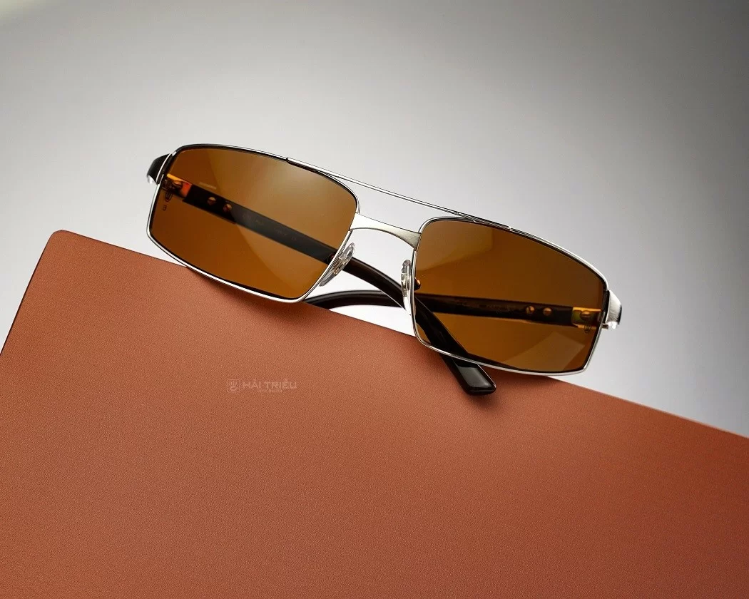 Kính phi công Cartier là món phụ kiện đẳng cấp và xa xỉ dành cho giới thượng lưu