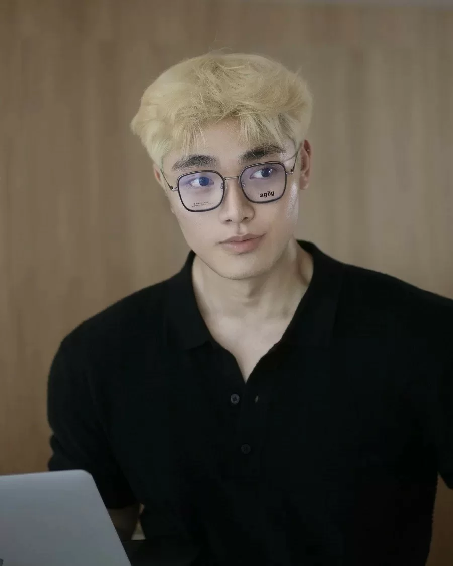 Gọng đa giác là lựa chọn không tồi dành cho người có dáng mặt nhỏ