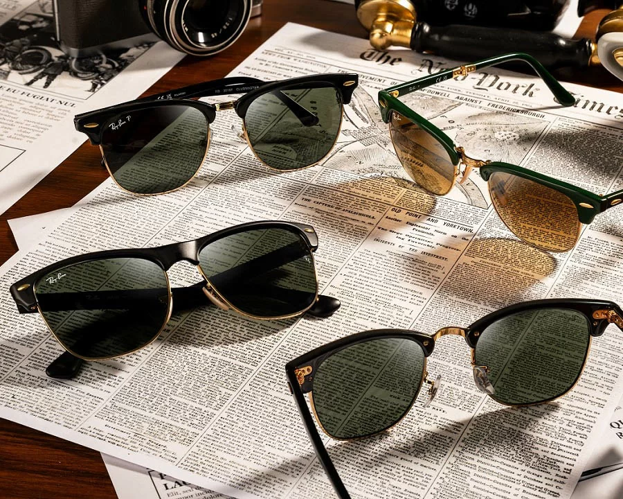 Kính Clubmaster không phù hợp với người mặt trái tim khi tập trung quá nhiều sự chú ý vào phần trên của gương mặt