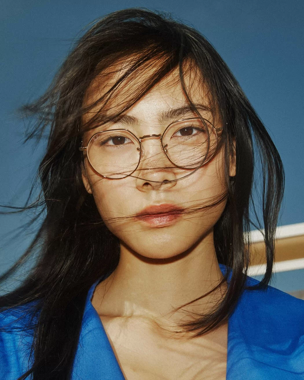 RayBan Round mang đến vẻ ngoài trẻ trung và tinh tế