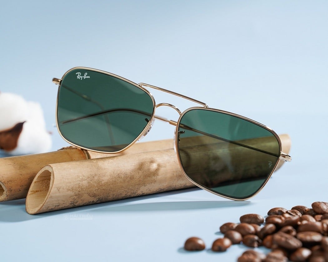 Mắt kính RayBan Caravan Reverse nổi bật với tròng kính lõm