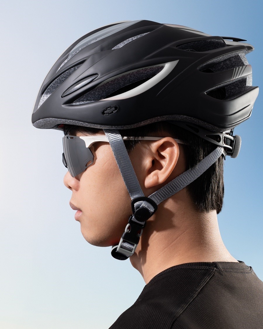 Trọng lượng chỉ 22g mang đến cảm giác đeo thoải mái